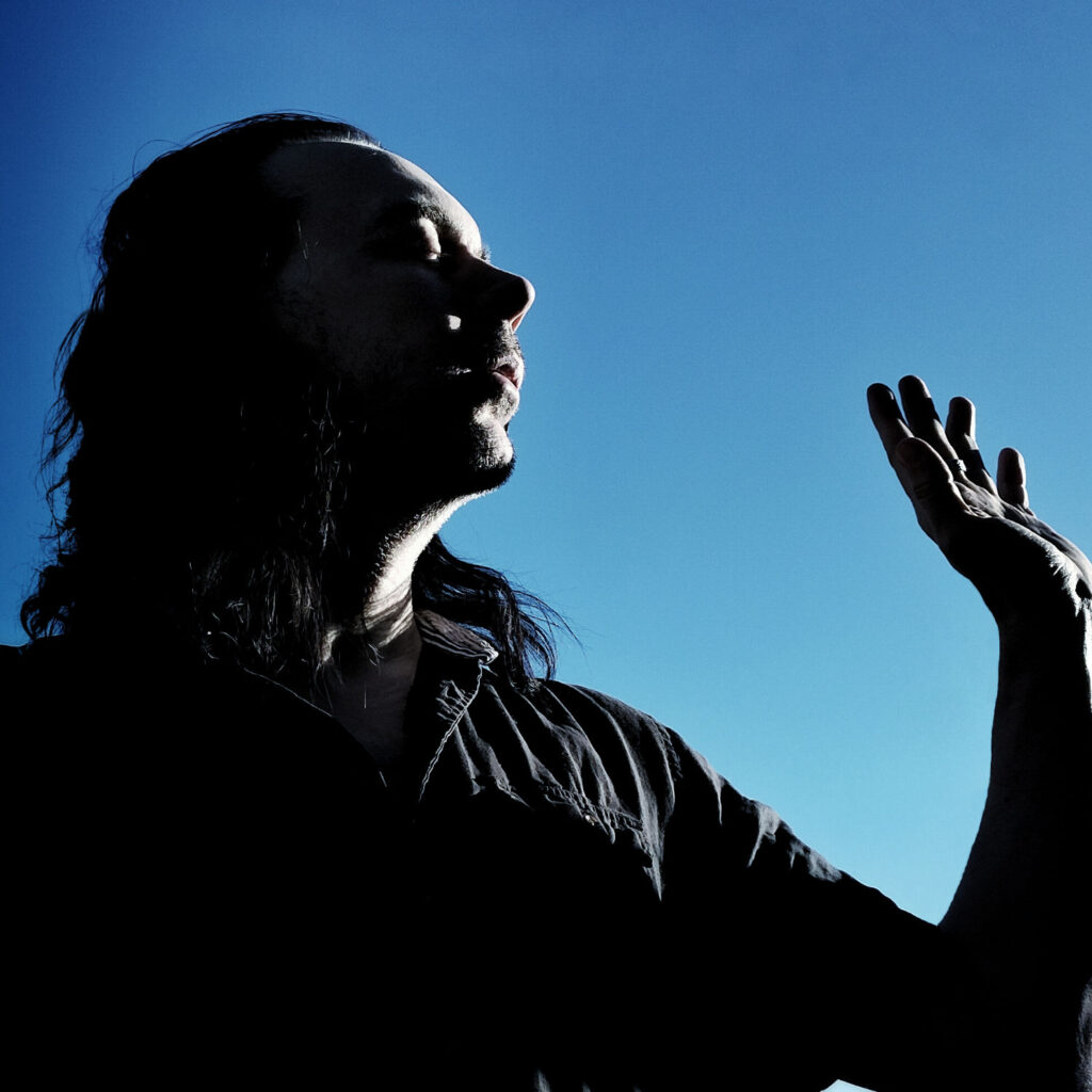 Henrik blue sky